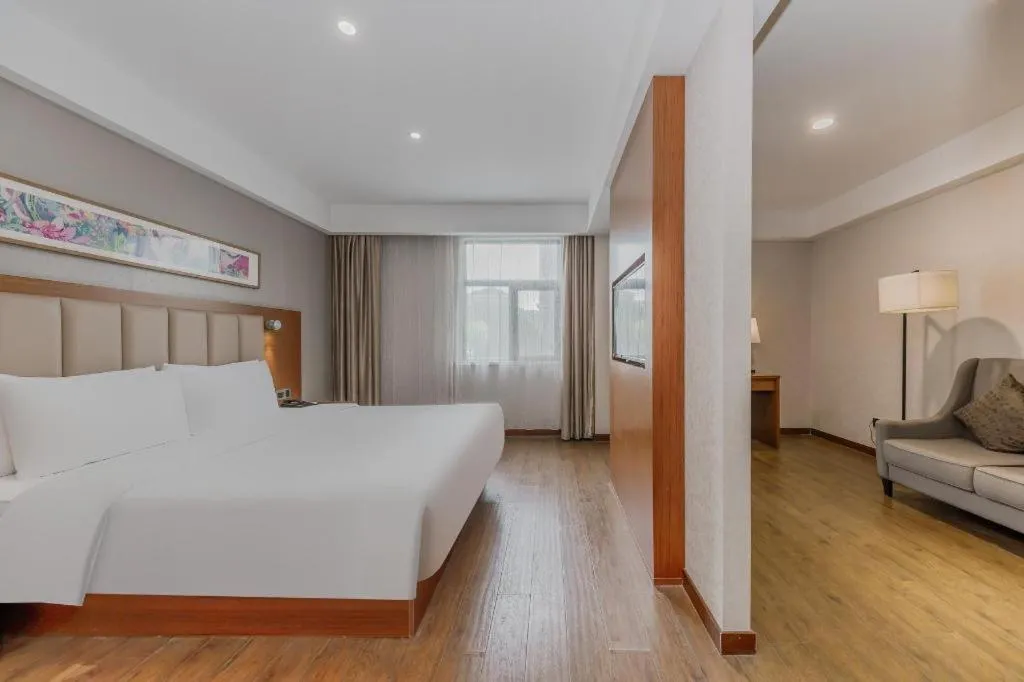 Bed in Yitel Hotel Shanghai Hongqiao Linkong Industrial Park Songhong Road Metro Station