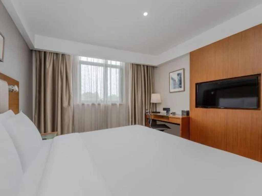 Bed in Yitel Hotel Shanghai Hongqiao Linkong Industrial Park Songhong Road Metro Station