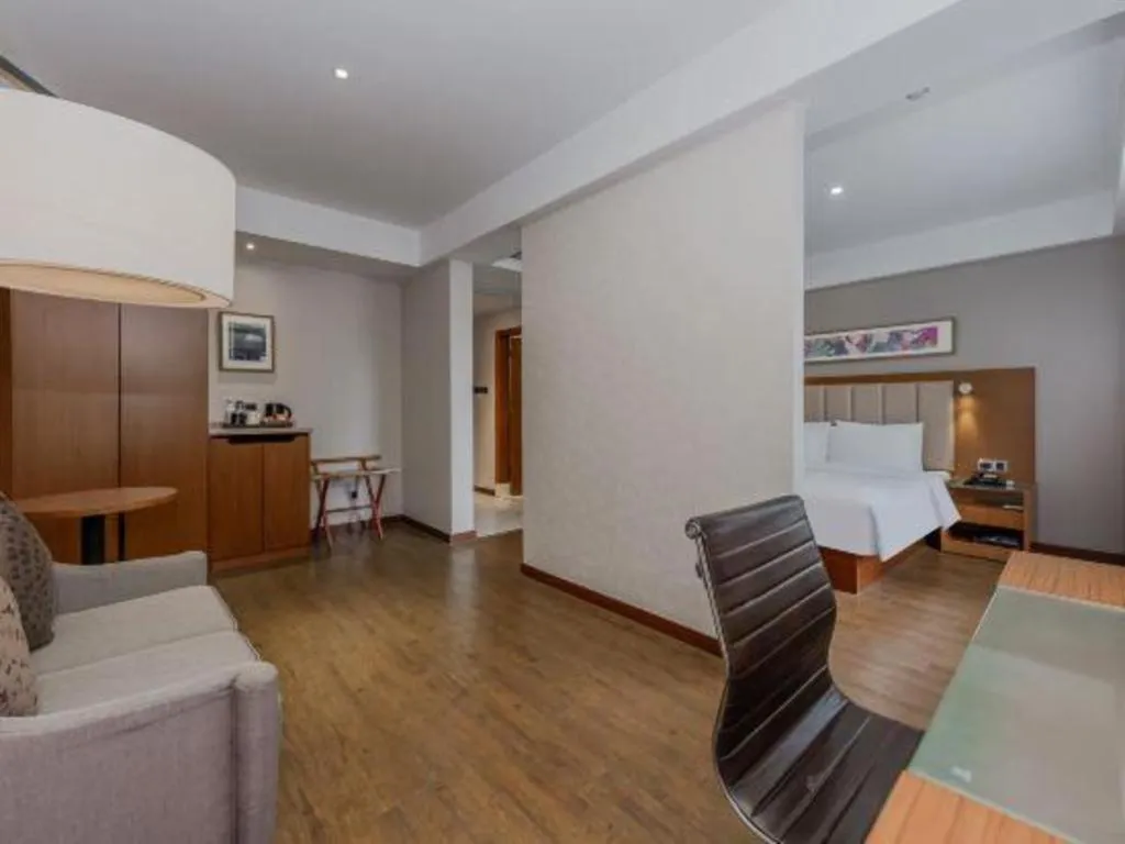 Yitel Hotel Shanghai Hongqiao Linkong Industrial Park Songhong Road Metro Station