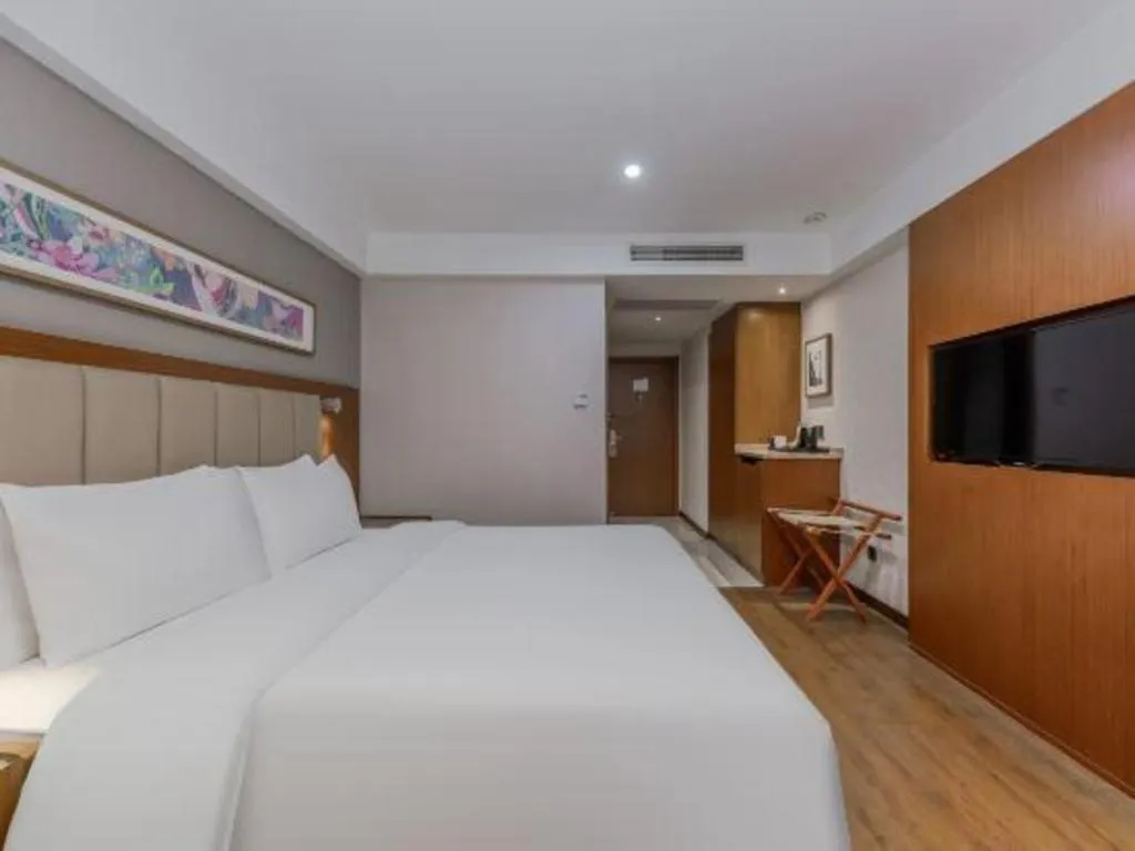 Bed in Yitel Hotel Shanghai Hongqiao Linkong Industrial Park Songhong Road Metro Station