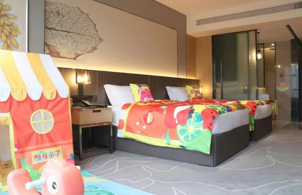 Bed in ZHONG DING HOTEL