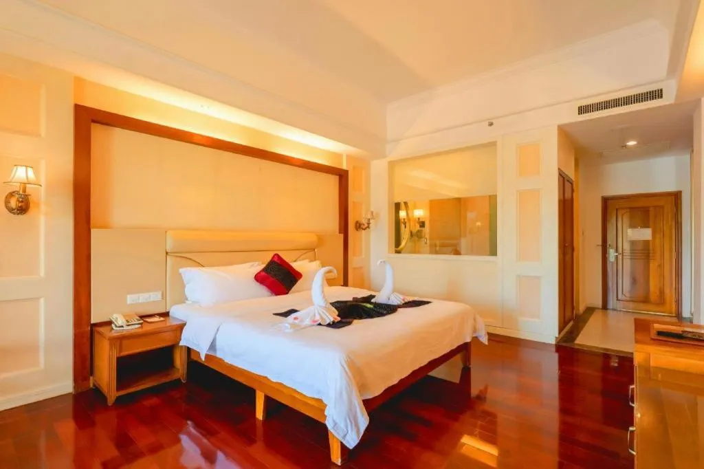 Bed in Shaoguan Palace International Resorts