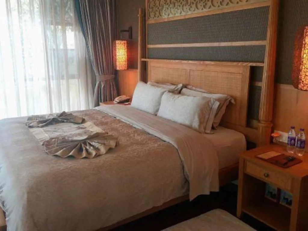 Bed in Shaoguan Palace International Resorts