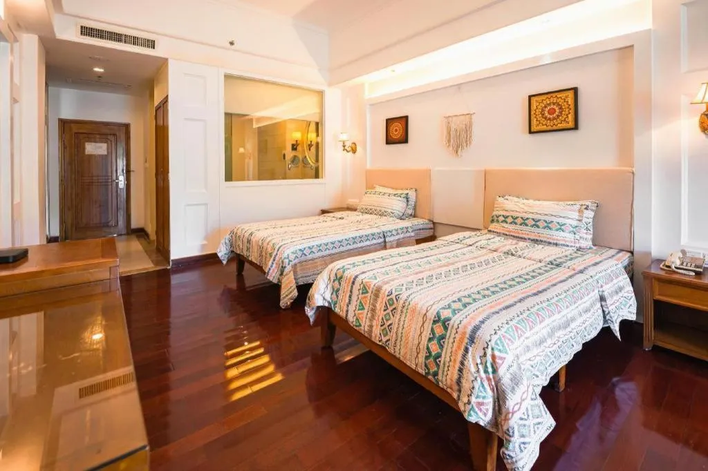 Bed in Shaoguan Palace International Resorts