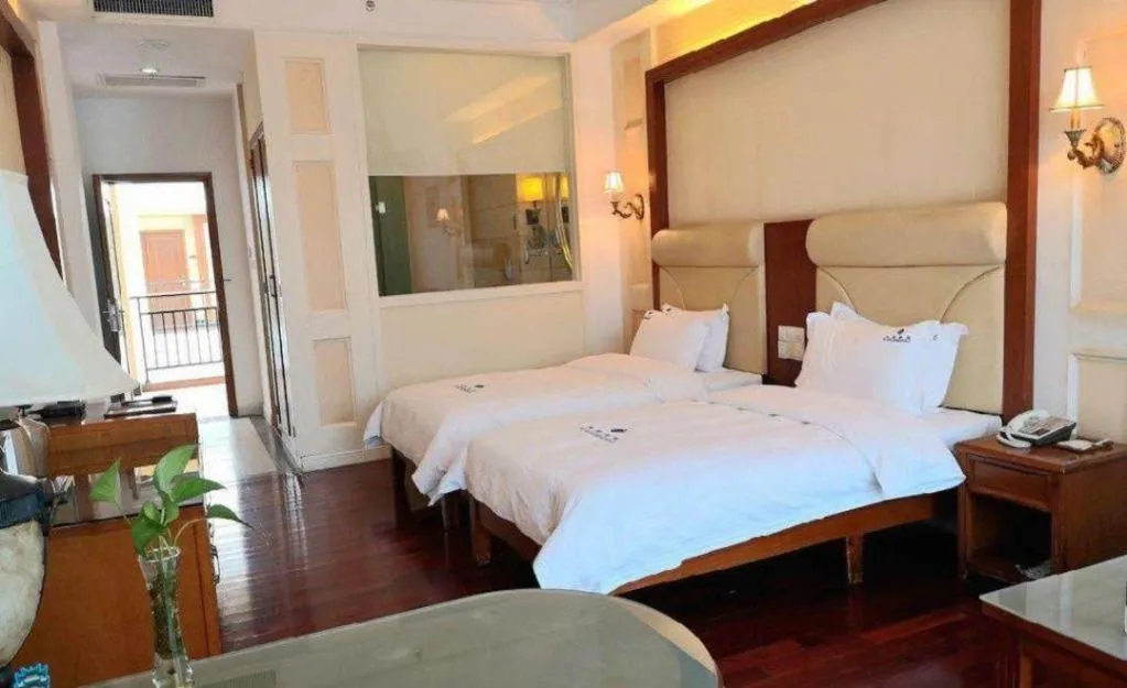 Bed in Shaoguan Palace International Resorts