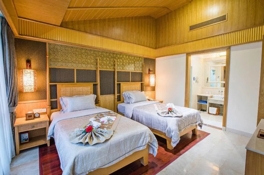 Bed in Shaoguan Palace International Resorts
