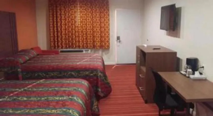 Bed in Days Inn by Wyndham Hemet