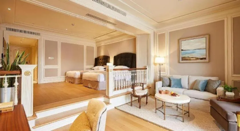 Bed in Donghai Xianhucheng Huanglong Hotel