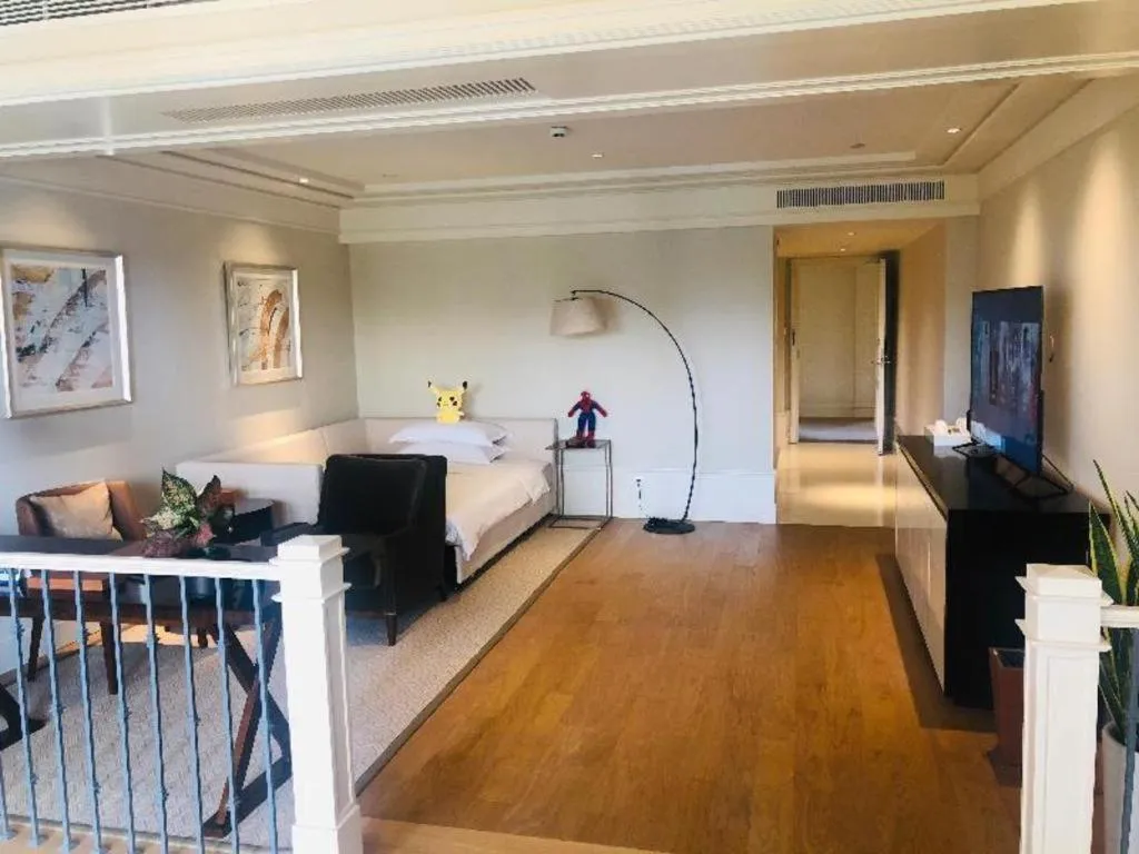 Bed in Donghai Xianhucheng Huanglong Hotel