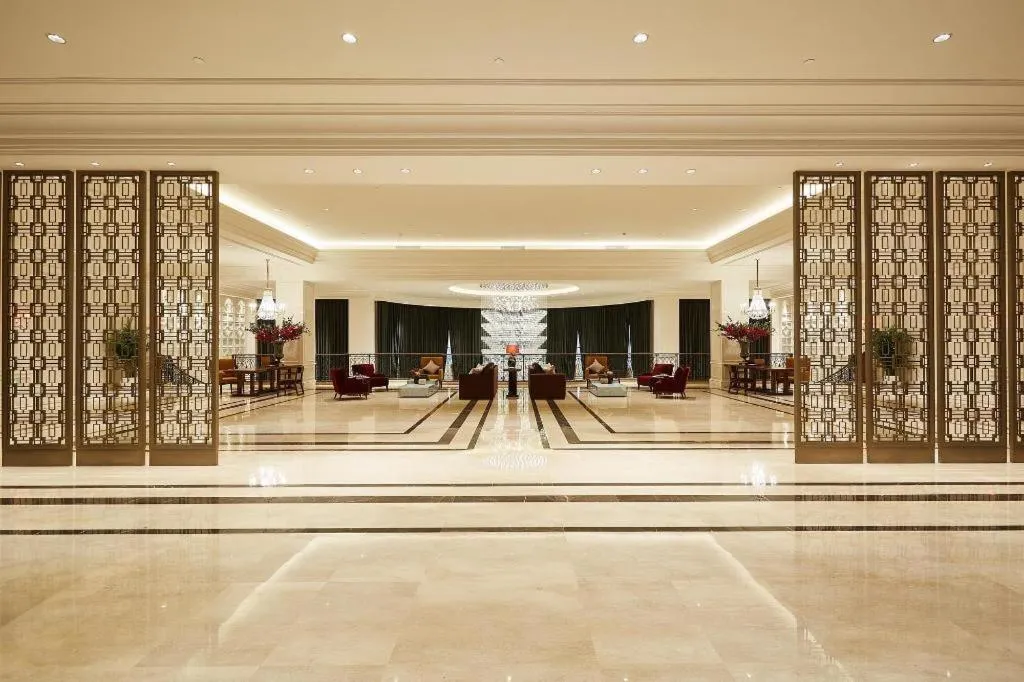 Donghai Xianhucheng Huanglong Hotel