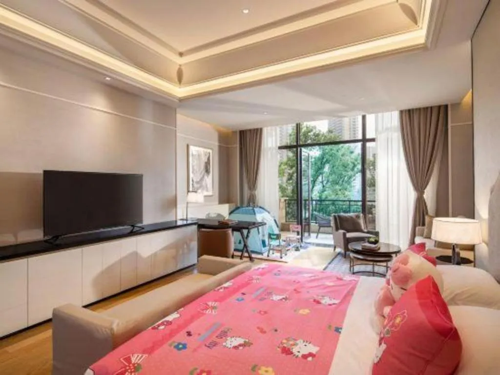 Bed in Donghai Xianhucheng Huanglong Hotel