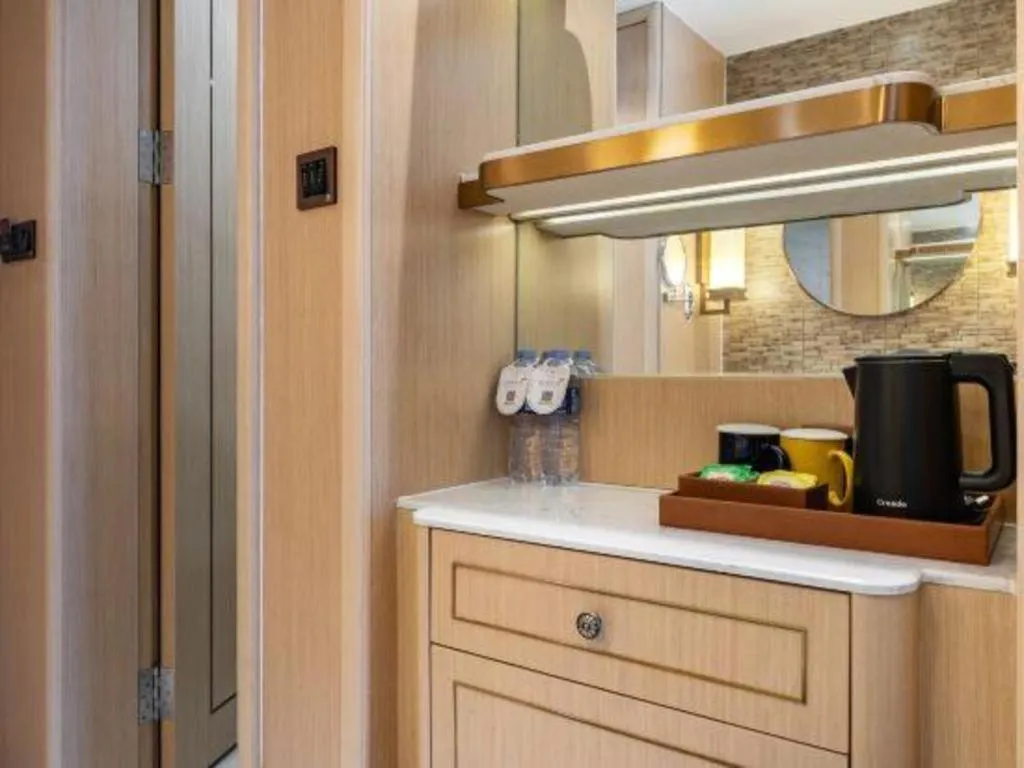 Metropolo Hotel YunNan Shangri-la Karma Dan Songzanlin Temple