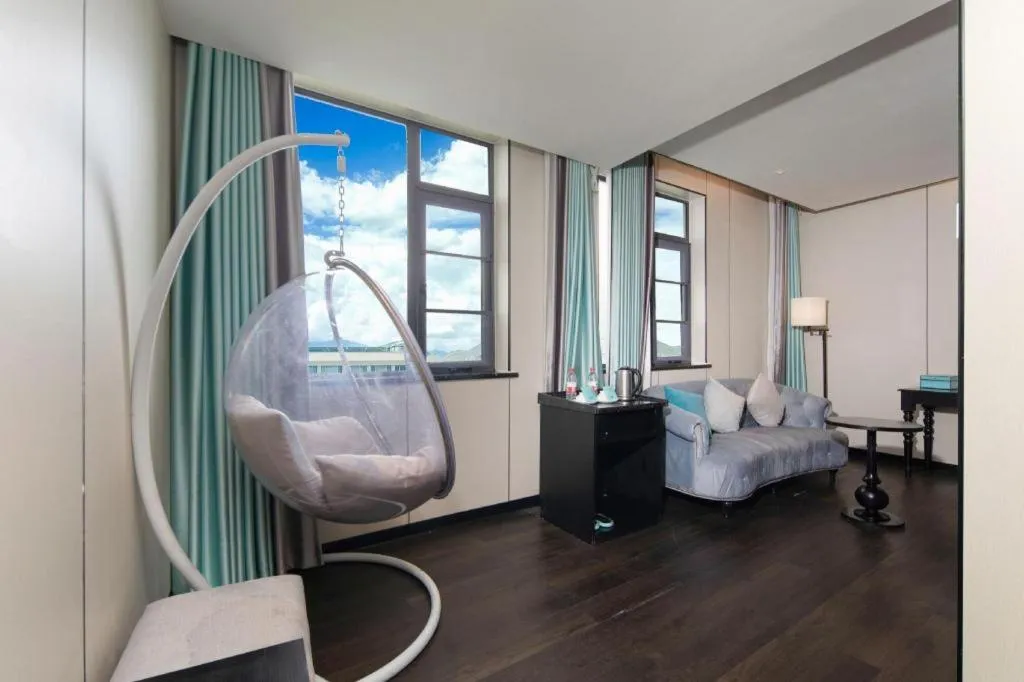 Bed in Xana Hotelle Lhasa Potala Palace Beijing Middle Road