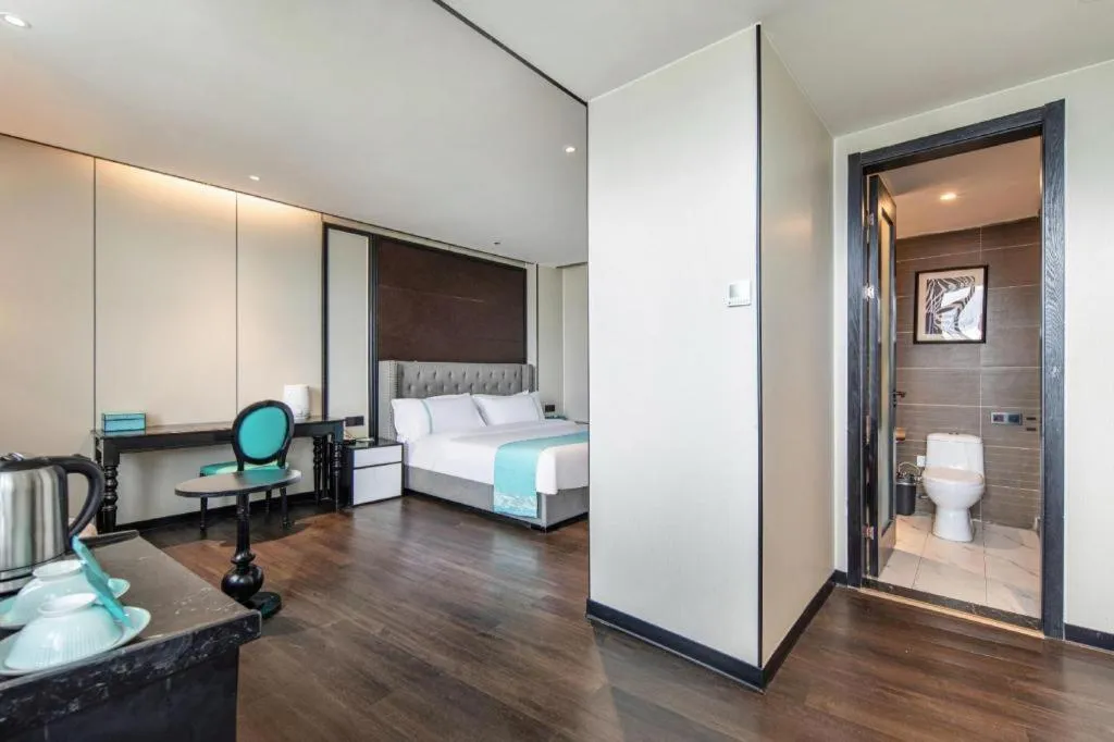 Bed in Xana Hotelle Lhasa Potala Palace Beijing Middle Road