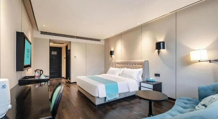 Bed in Xana Hotelle Lhasa Potala Palace Beijing Middle Road