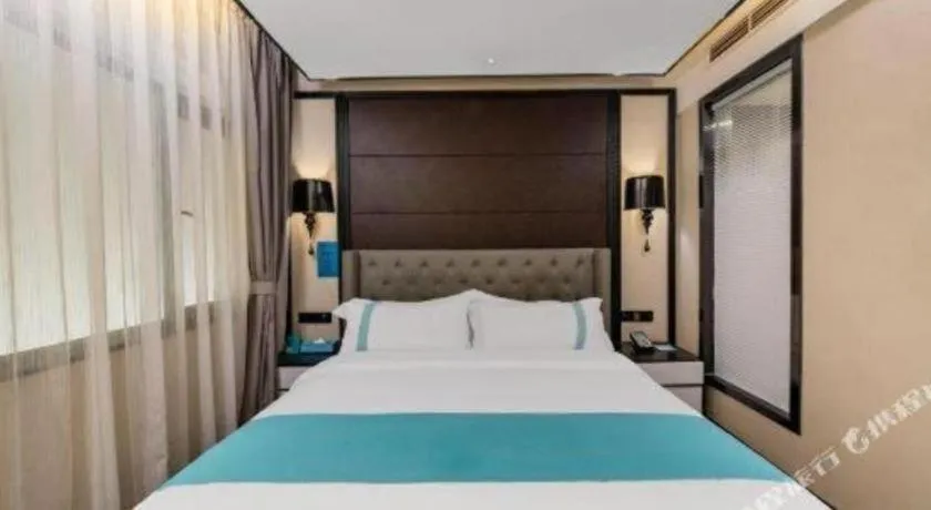 Bed in Xana Hotelle Lhasa Potala Palace Beijing Middle Road