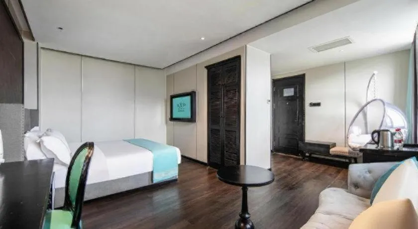 Bed in Xana Hotelle Lhasa Potala Palace Beijing Middle Road