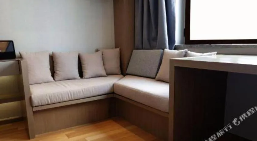 Hujialou Hot Spring Hotel