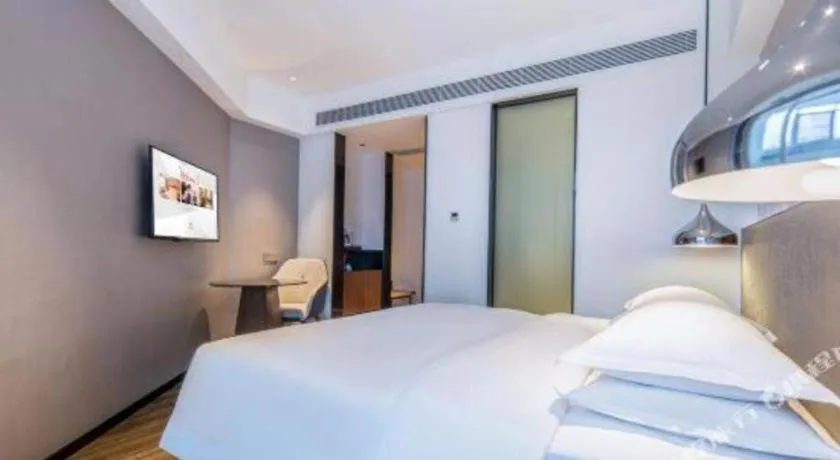 Bed in Borrman Hotel Nanning Railway Station