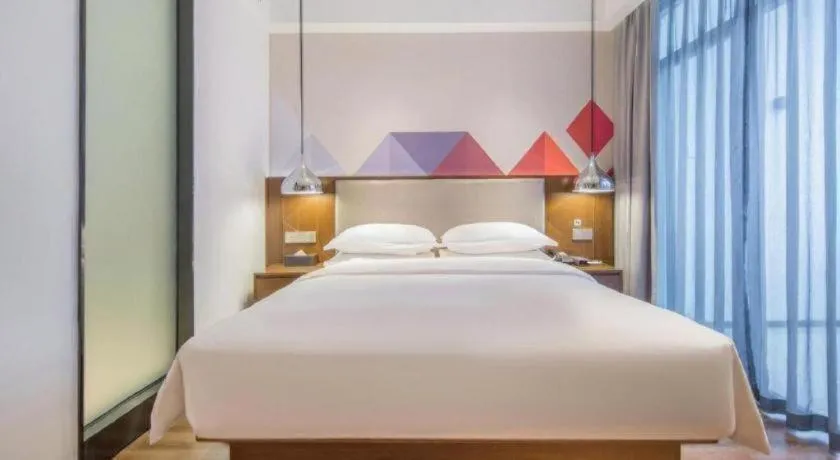 Bed in Borrman Hotel Nanning Railway Station