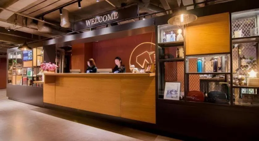 YUNIK-Shanghai Zhongshan Park Yan'an Xi Road