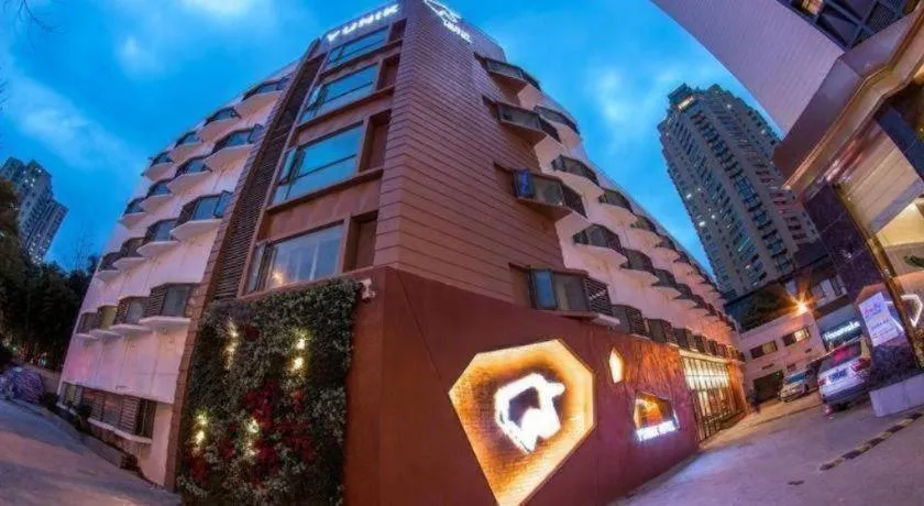 YUNIK-Shanghai Zhongshan Park Yan'an Xi Road