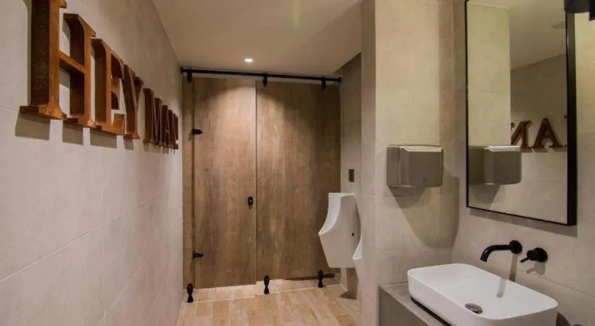 YUNIK-Shanghai Zhongshan Park Yan'an Xi Road