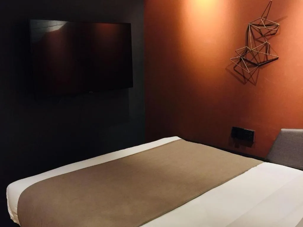 Bed in YUNIK-Shanghai Zhongshan Park Yan'an Xi Road