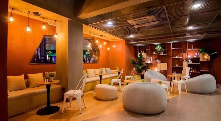 YUNIK-Shanghai Zhongshan Park Yan'an Xi Road