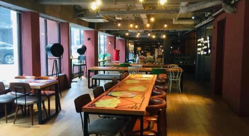 YUNIK-Shanghai Zhongshan Park Yan'an Xi Road