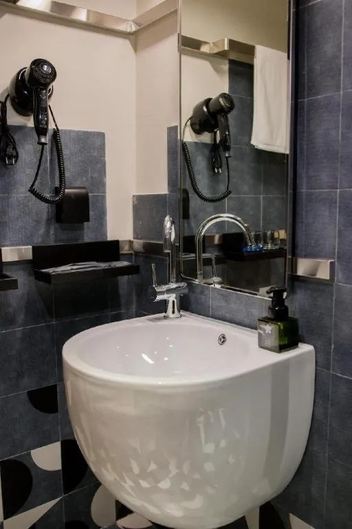 YUNIK-Shanghai Zhongshan Park Yan'an Xi Road