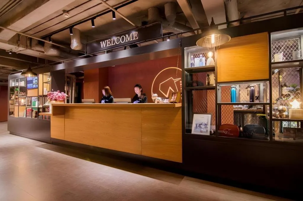 YUNIK-Shanghai Zhongshan Park Yan'an Xi Road