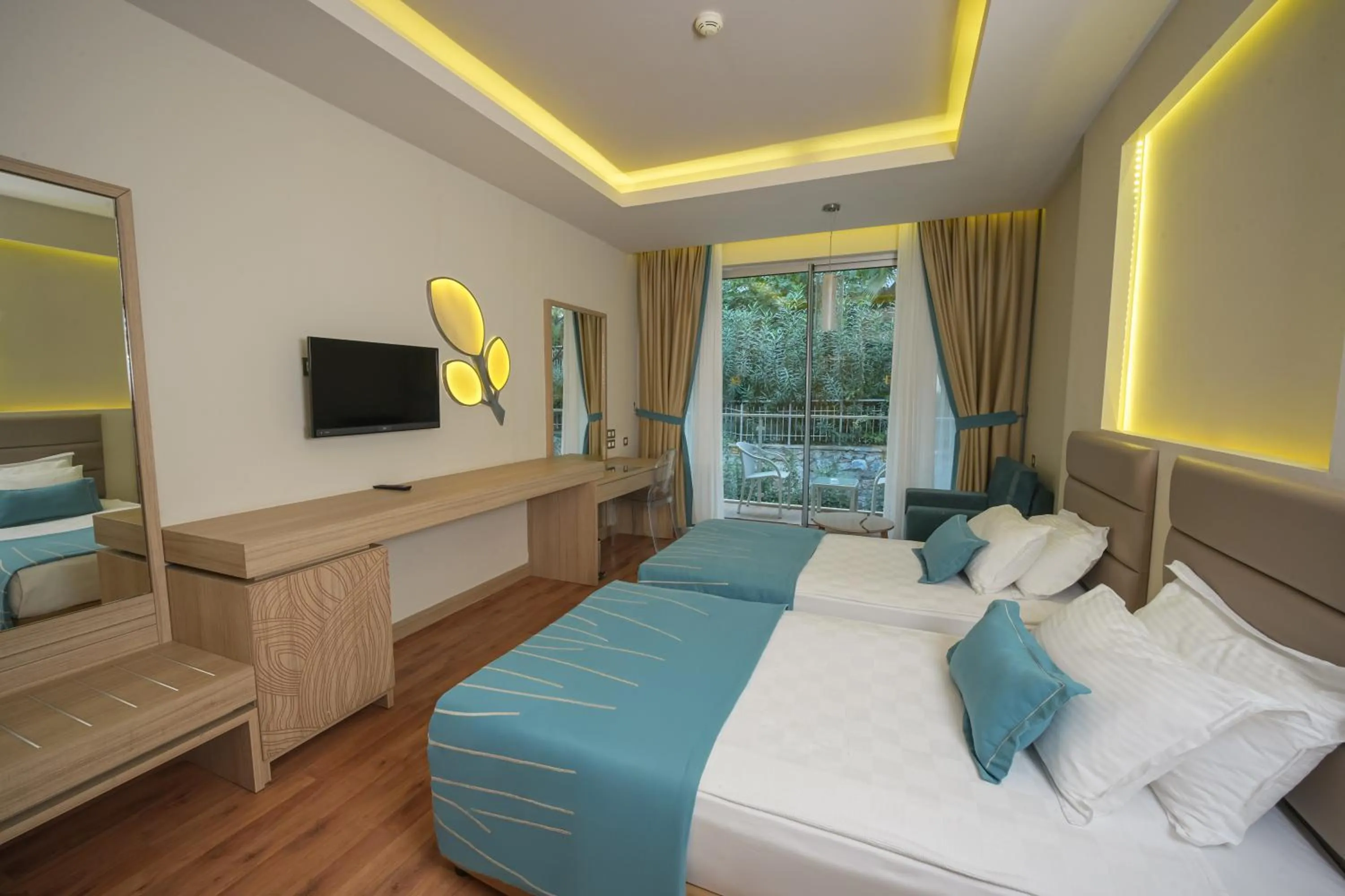 Photo of the whole room, Bed in Orka Lotus Beach