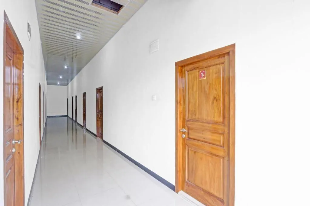 OYO 90796 Hotel Mulya Indah