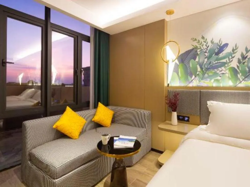 Bed in mango crystal hotel