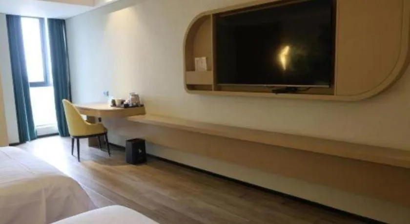 Bed in mango crystal hotel