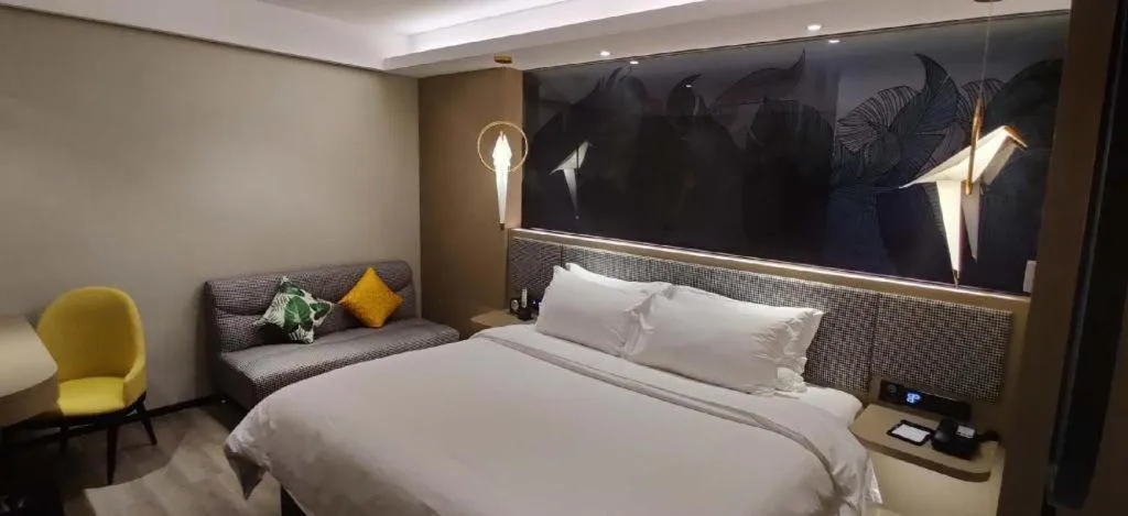 Bed in mango crystal hotel