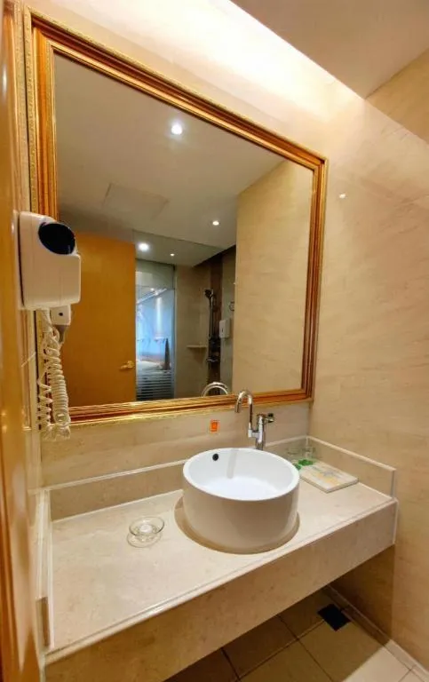 Vienna Hotel Shenzhen Longgang Baifucheng