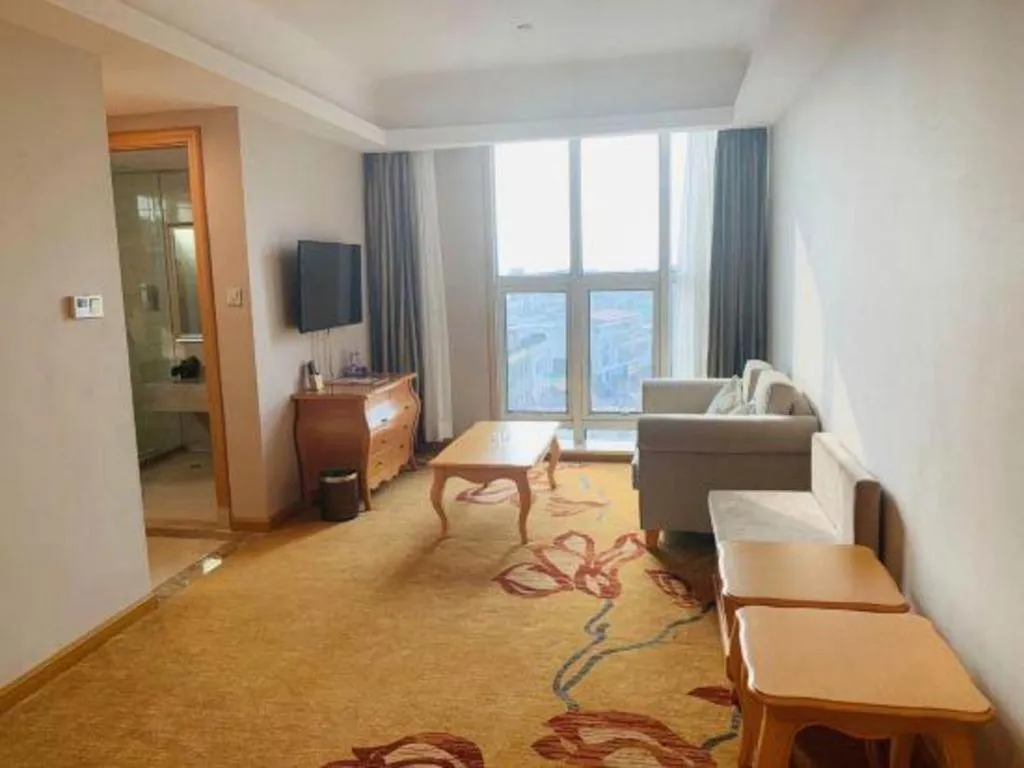 Vienna Hotel Guangdong Huizhou Lilin North Railway Station