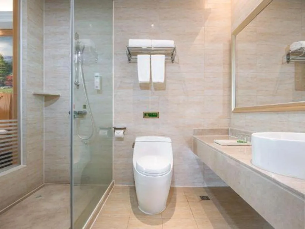 Vienna Hotel Guangdong Huizhou Lilin North Railway Station