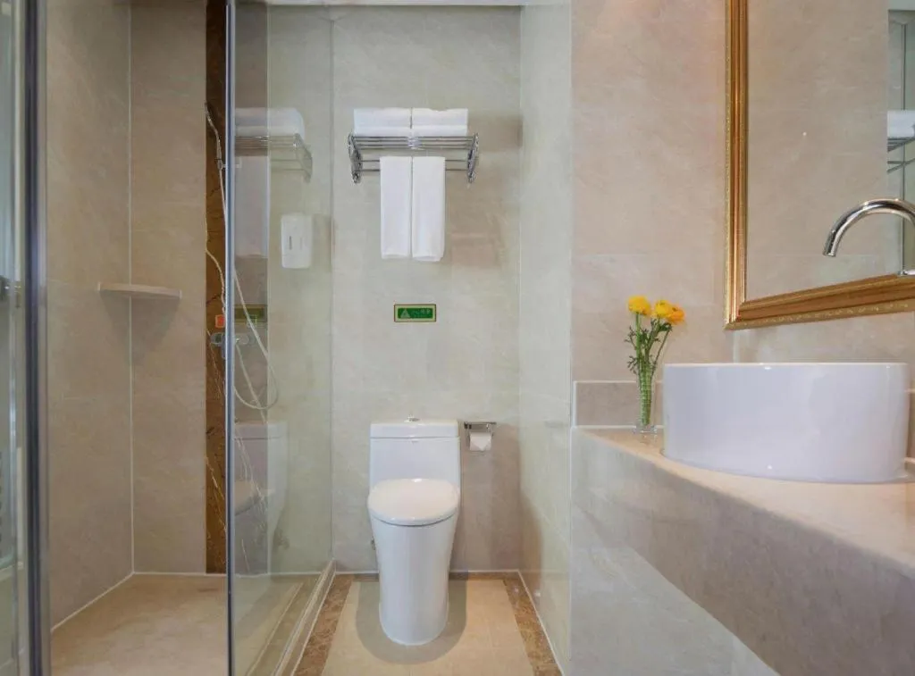 Vienna Hotel Guangdong Huizhou Lilin North Railway Station