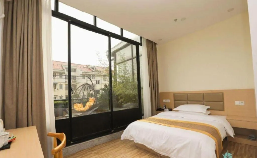 Bed in Shell Shanghai Jiading Nanxiang Town Minzhu Street Hotel