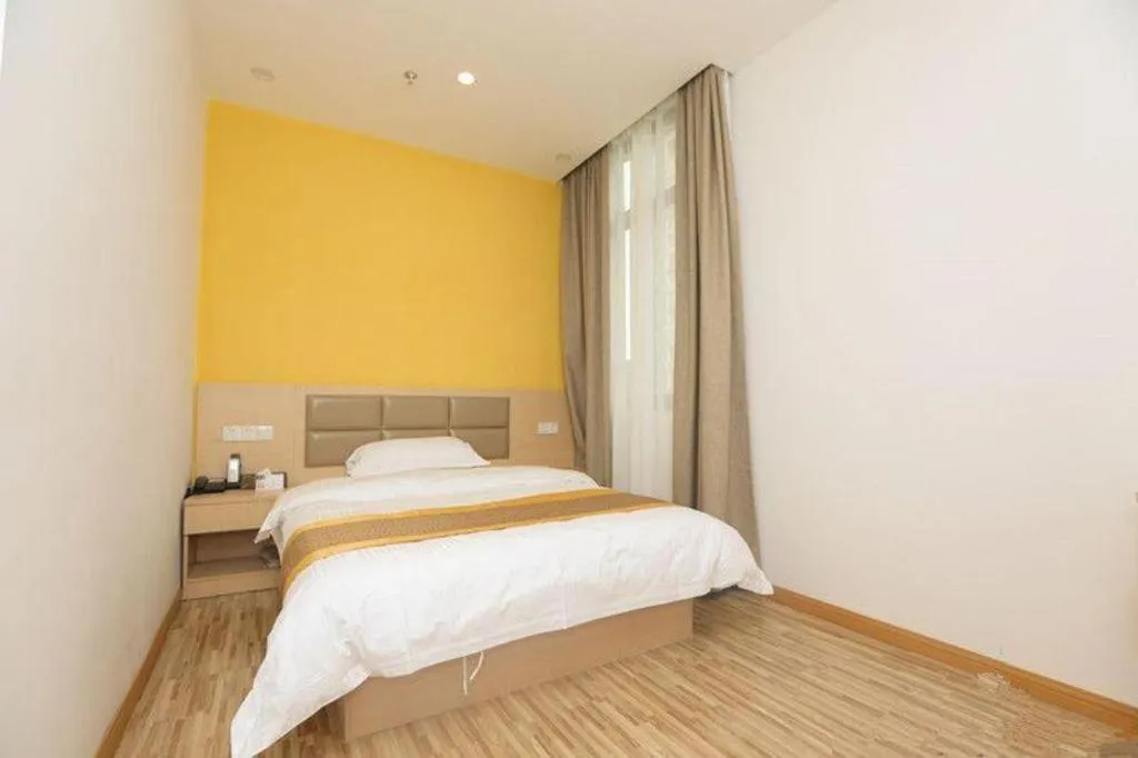 Bed in Shell Shanghai Jiading Nanxiang Town Minzhu Street Hotel