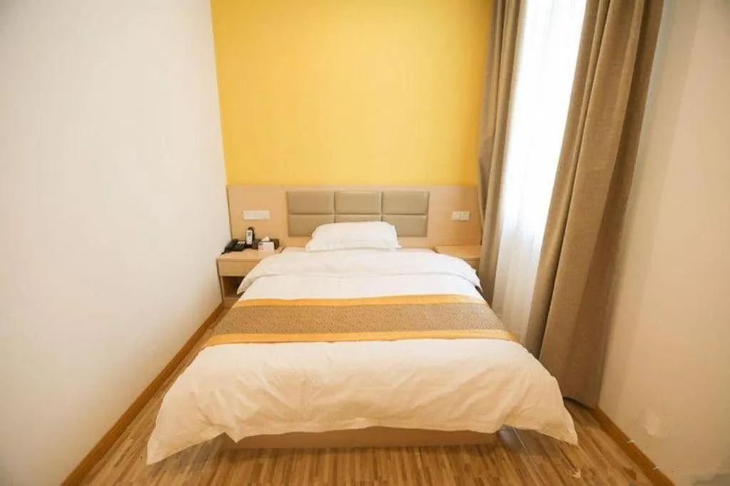 Bed in Shell Shanghai Jiading Nanxiang Town Minzhu Street Hotel