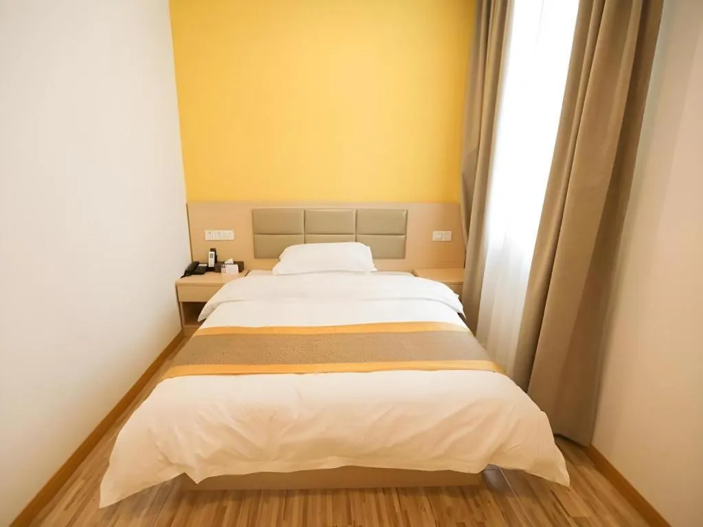 Bed in Shell Shanghai Jiading Nanxiang Town Minzhu Street Hotel