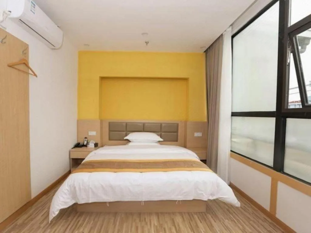 Bed in Shell Shanghai Jiading Nanxiang Town Minzhu Street Hotel
