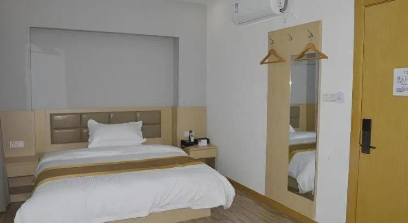 Bed in Shell Shanghai Jiading Nanxiang Town Minzhu Street Hotel