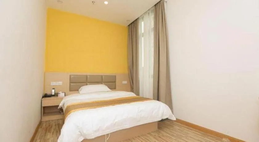 Bed in Shell Shanghai Jiading Nanxiang Town Minzhu Street Hotel