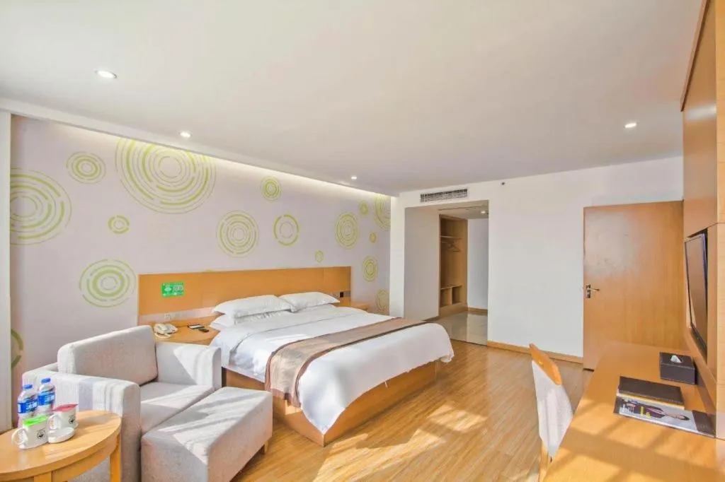 Bed in GreenTree Inn Tongxiang Chongfuzhen World Fur Center Branch