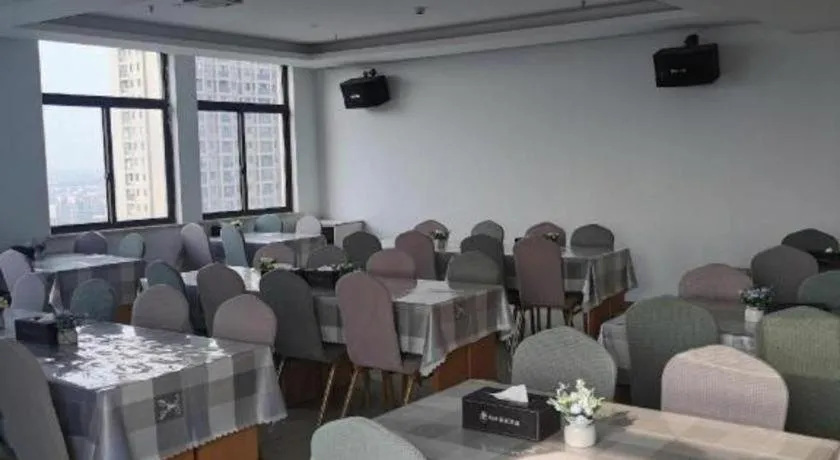 GreenTree Inn Tongxiang Chongfuzhen World Fur Center Branch